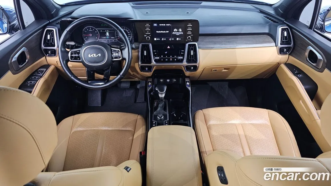 Kia Sorento — фото 8