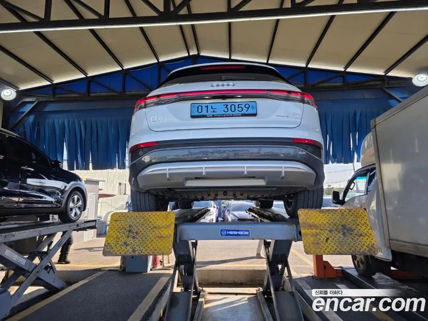 Audi Q4 e-tron 2023 из KR, фото 2