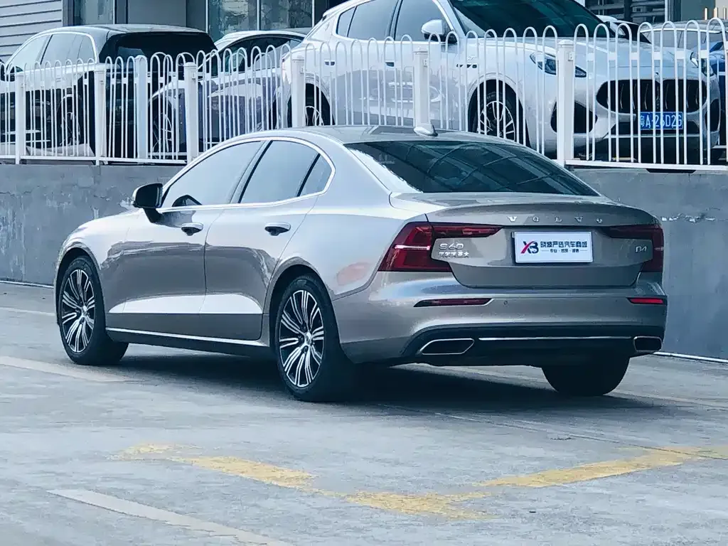 Volvo S60 2021 из CN, фото 10