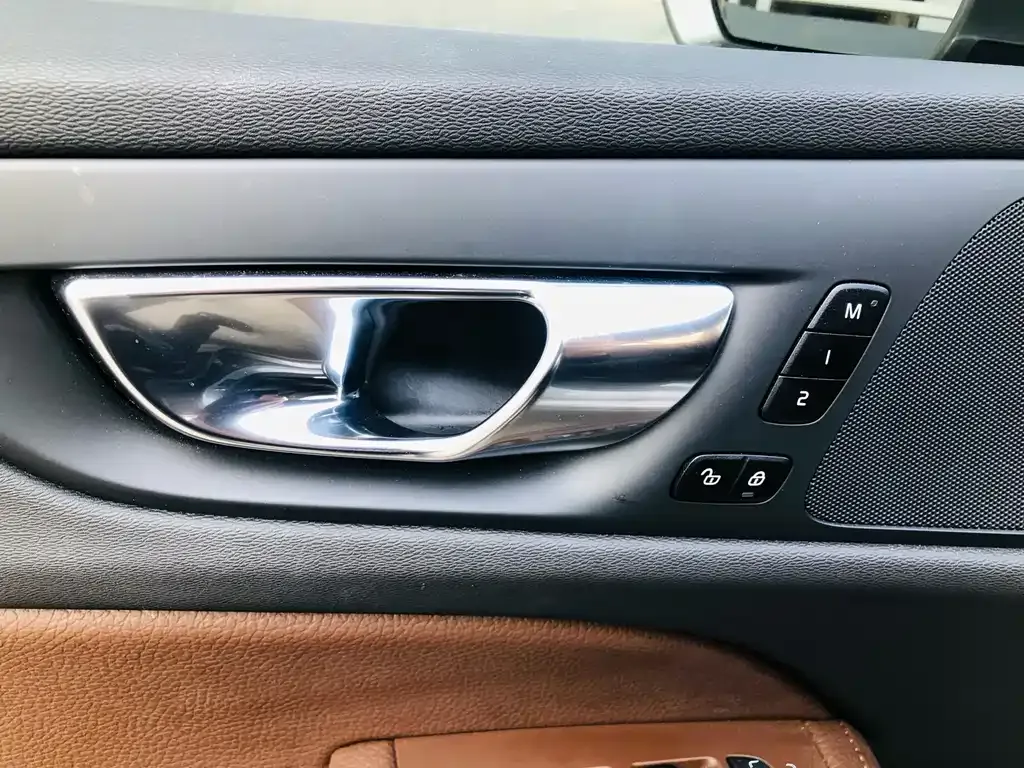 Volvo S60 2021 из CN, фото 5