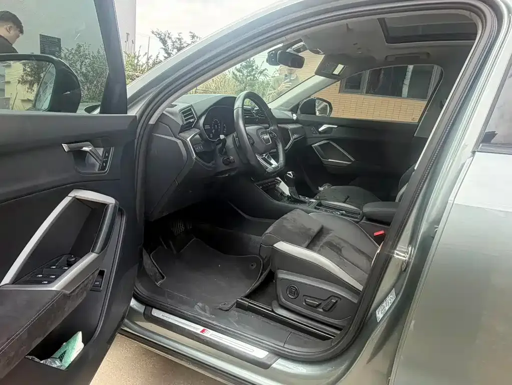 Audi Q3 2022 из CN, фото 7