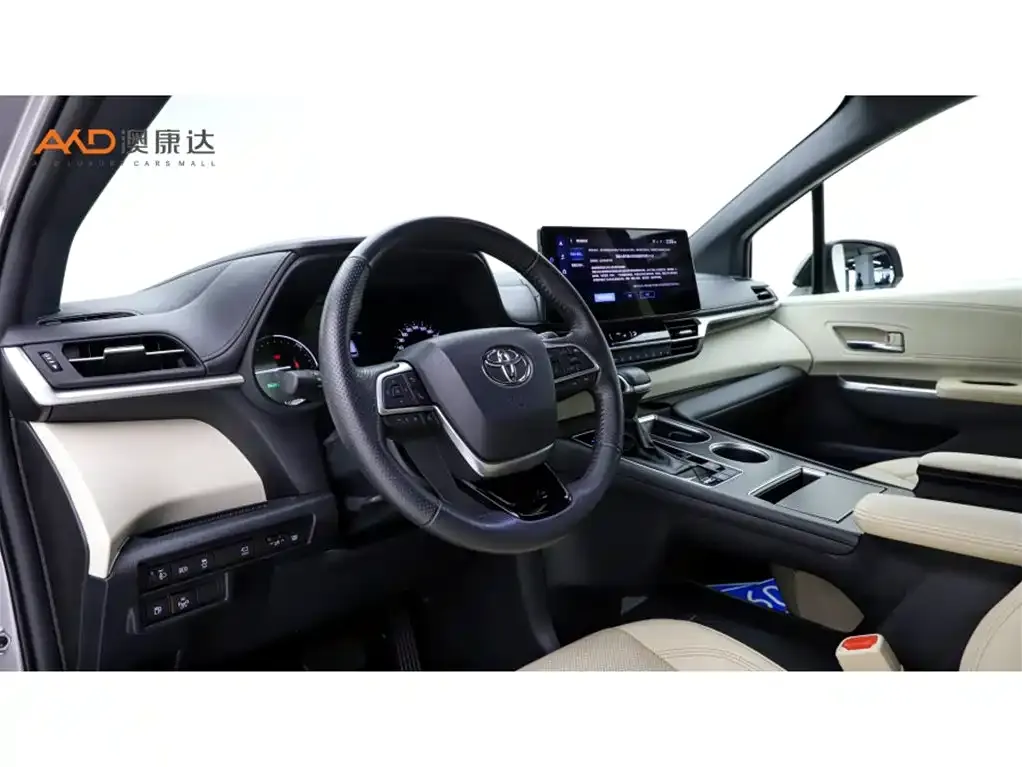 Toyota Granvia 2023 из CN, фото 6