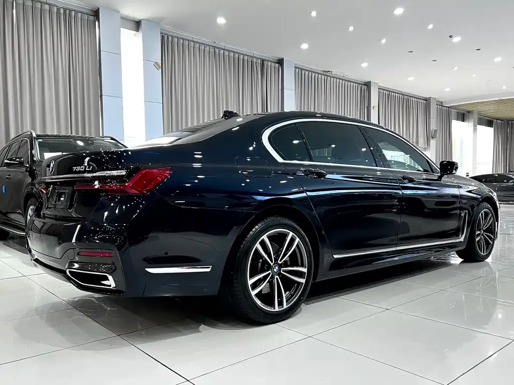 BMW 7 Series 2022 из CN, фото 7
