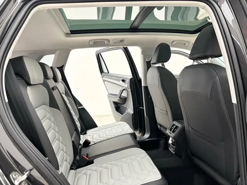 Volkswagen Tayron 2023 из CN, фото 8