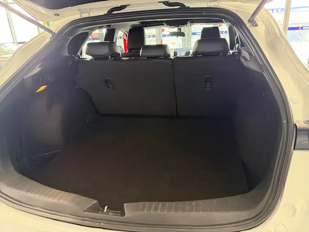Mazda CX-4 2023 из CN, фото 7