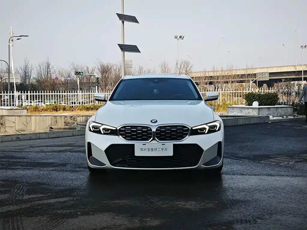 BMW 3 Series 2024 из CN, фото 4