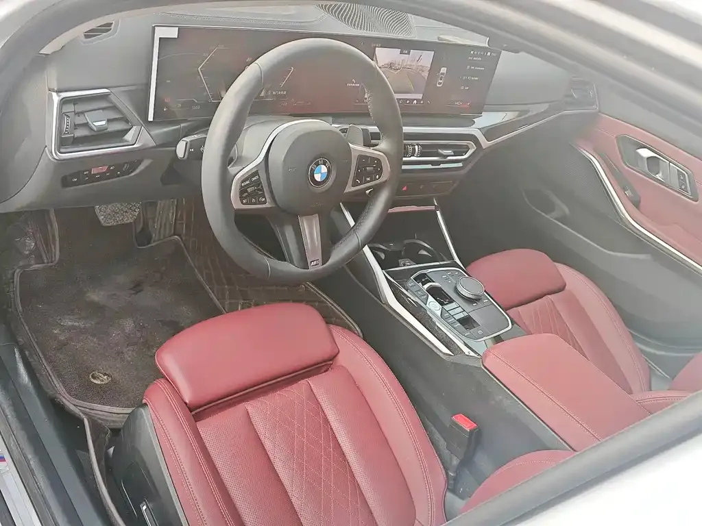 BMW 3 Series 2024 из CN, фото 2