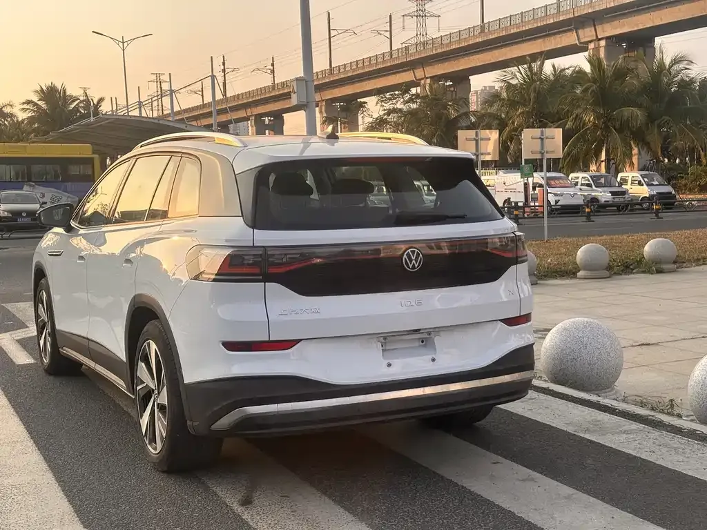 Volkswagen ID.6 X 2024 из CN, фото 9