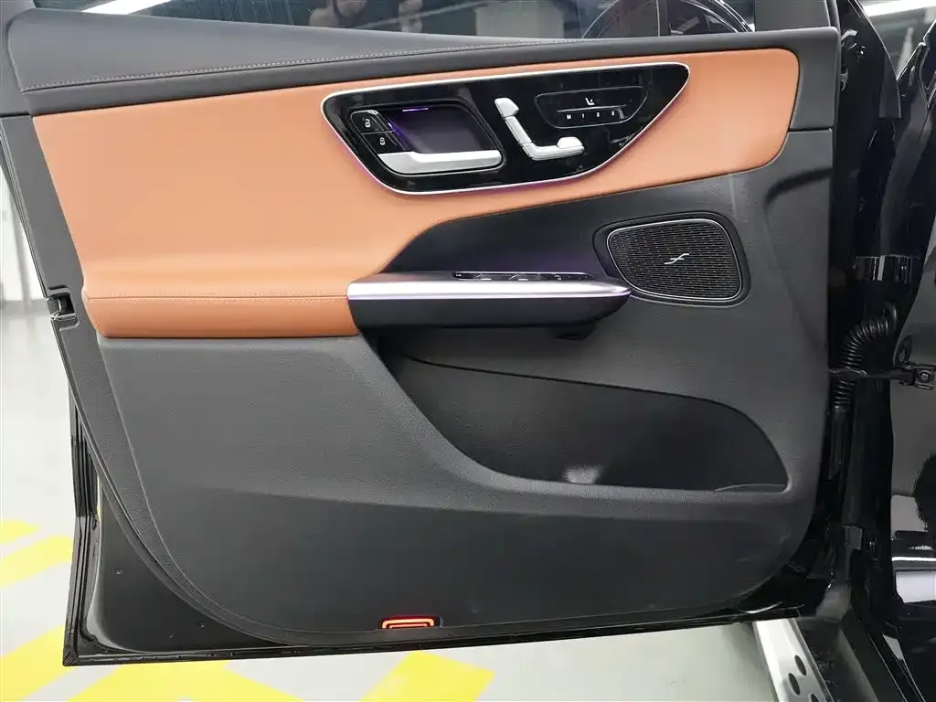 Mercedes-Benz GLC 2025 из CN, фото 4