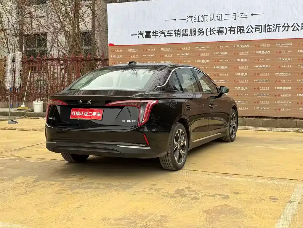 Hongqi E-QM5 2024 из CN, фото 9