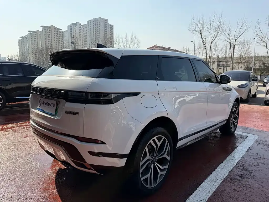 Land Rover Evoque PHEV — фото 9