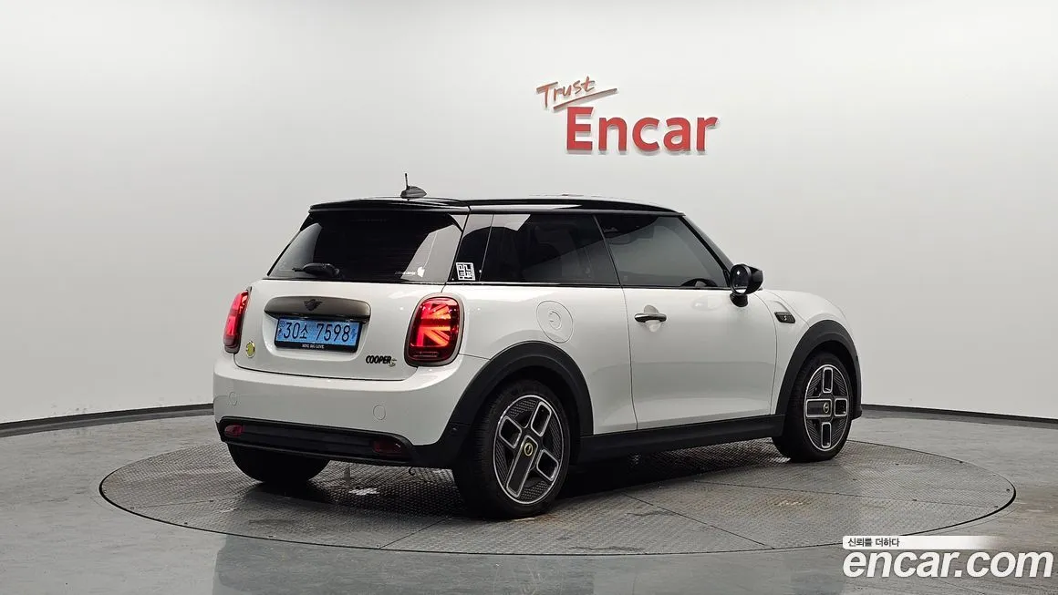 Mini Cooper 2024 из KR, фото 7