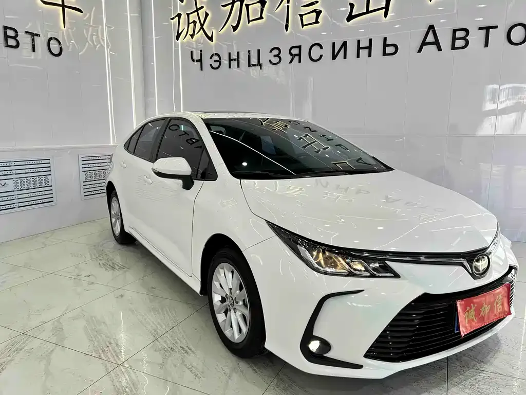 Toyota Corolla 2023 из CN, фото 7
