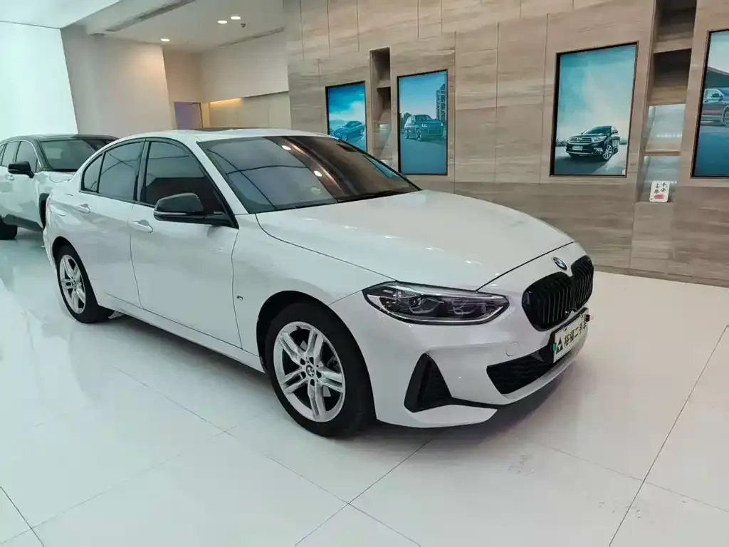 BMW 1 Series — фото 1