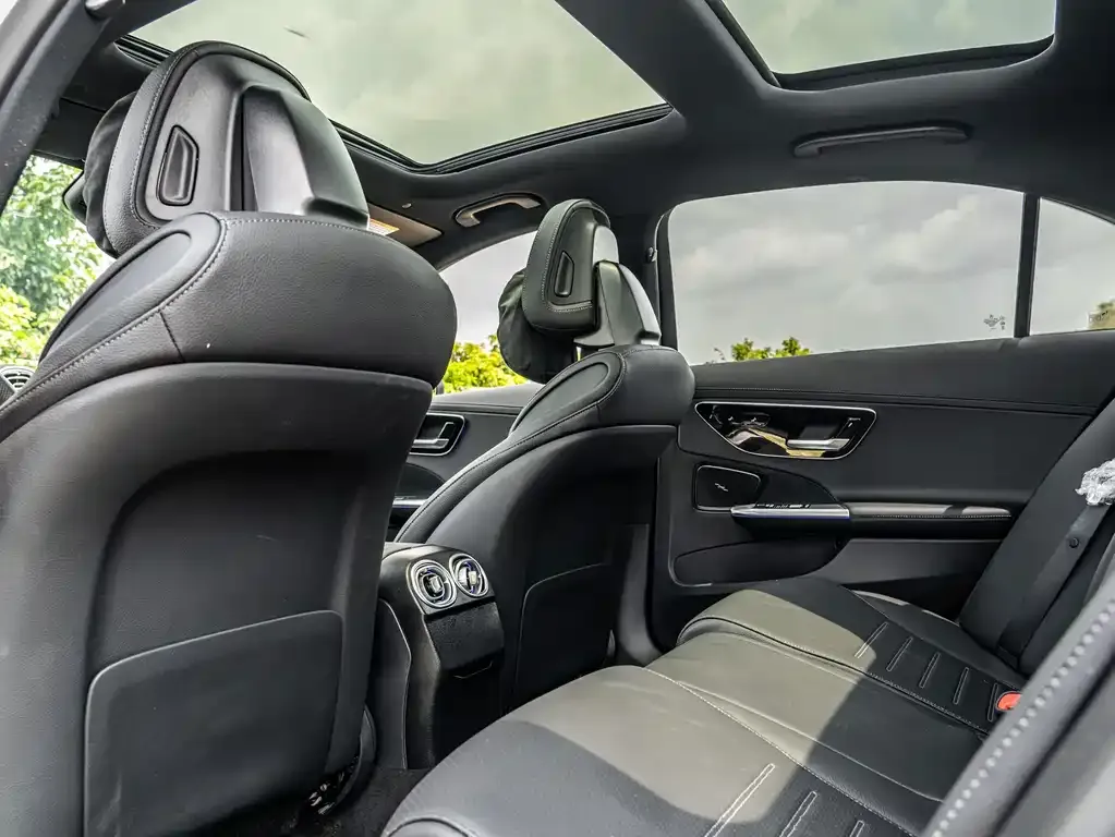 Mercedes-Benz C-Class 2023 из CN, фото 2