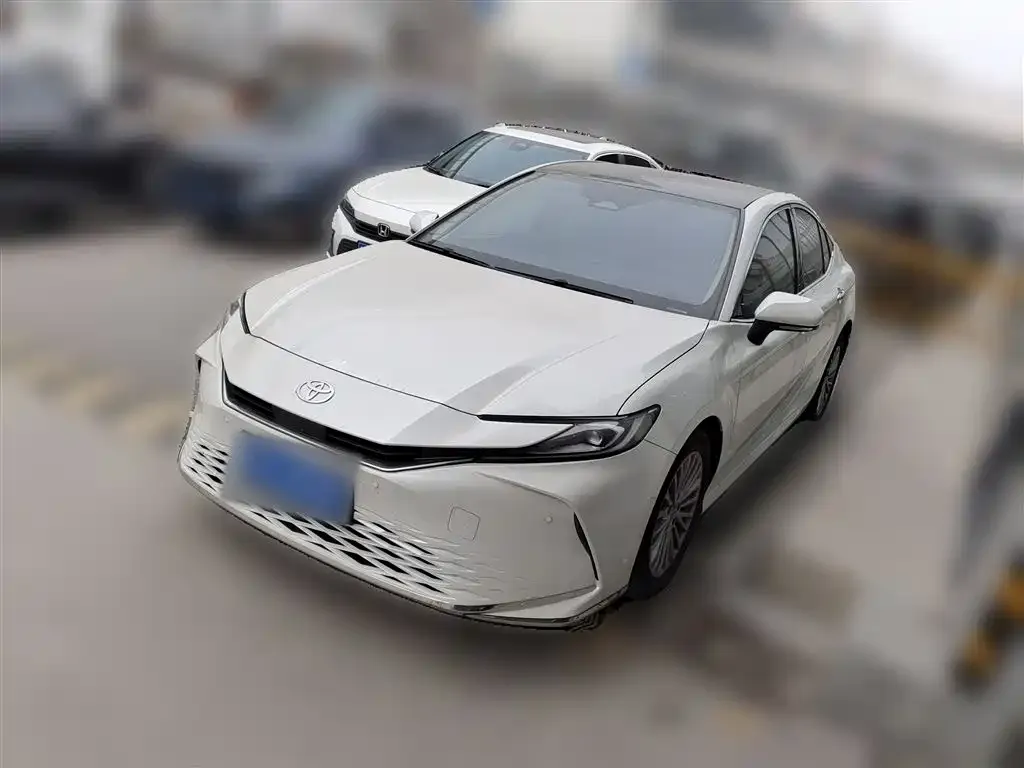 Toyota Camry 2024 из CN, фото 1