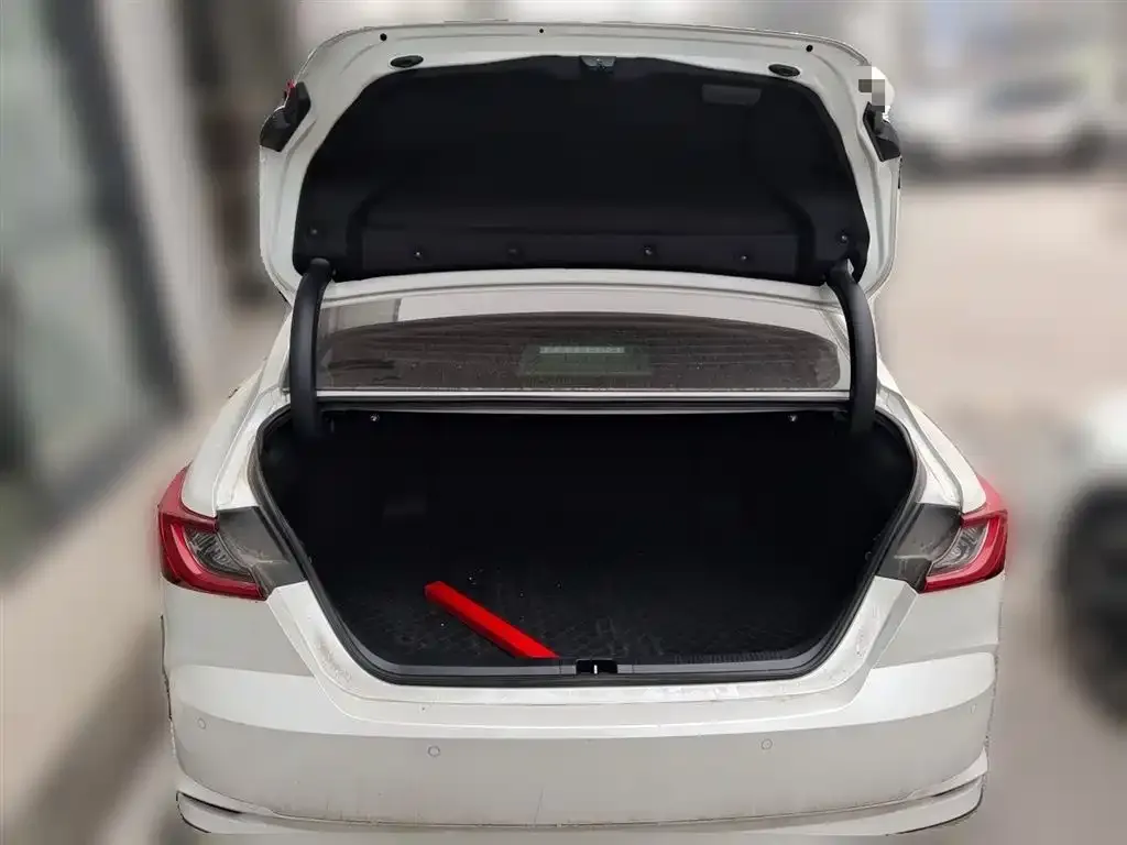 Toyota Camry 2024 из CN, фото 2