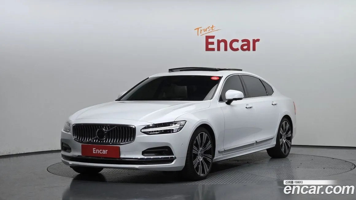 Volvo S90 — фото 1