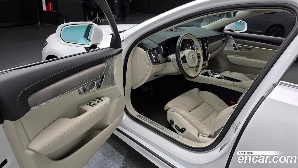 Volvo S90 — фото 10