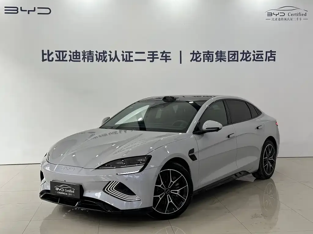 BYD Seal — фото 1