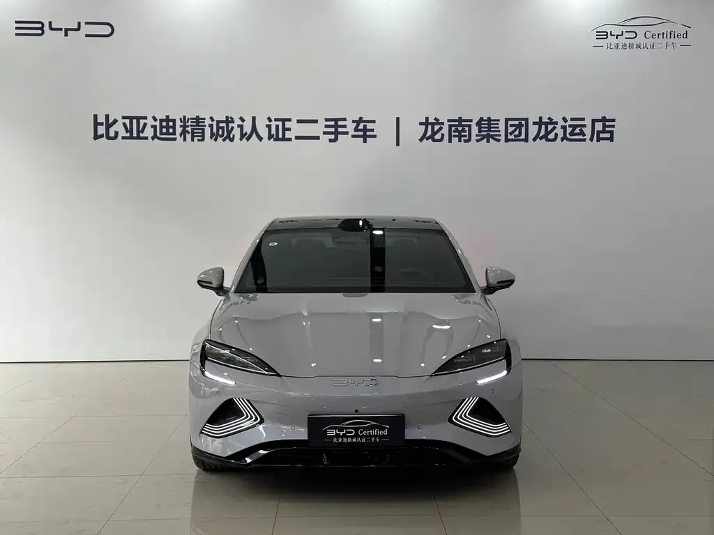 BYD Seal — фото 2