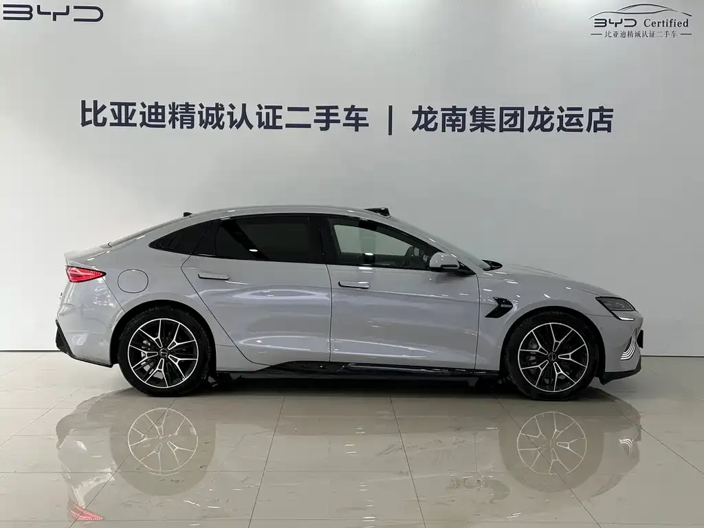 BYD Seal — фото 4