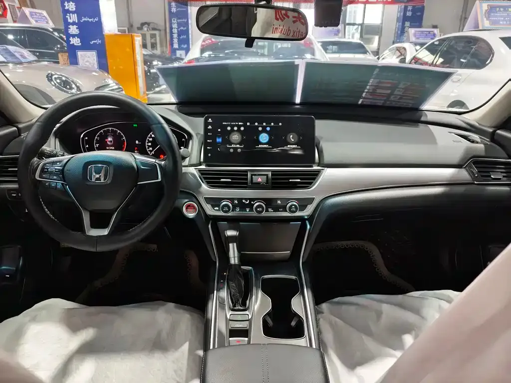 Honda Accord 2023 из CN, фото 2