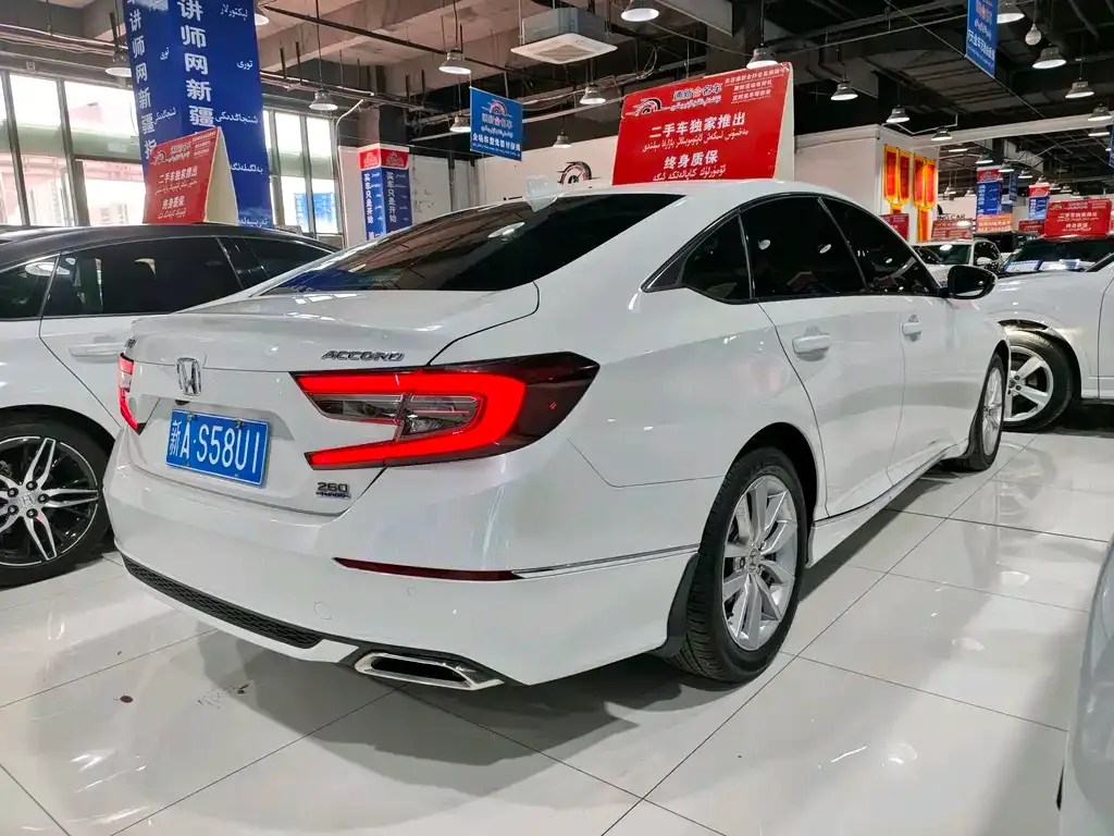 Honda Accord 2023 из CN, фото 10