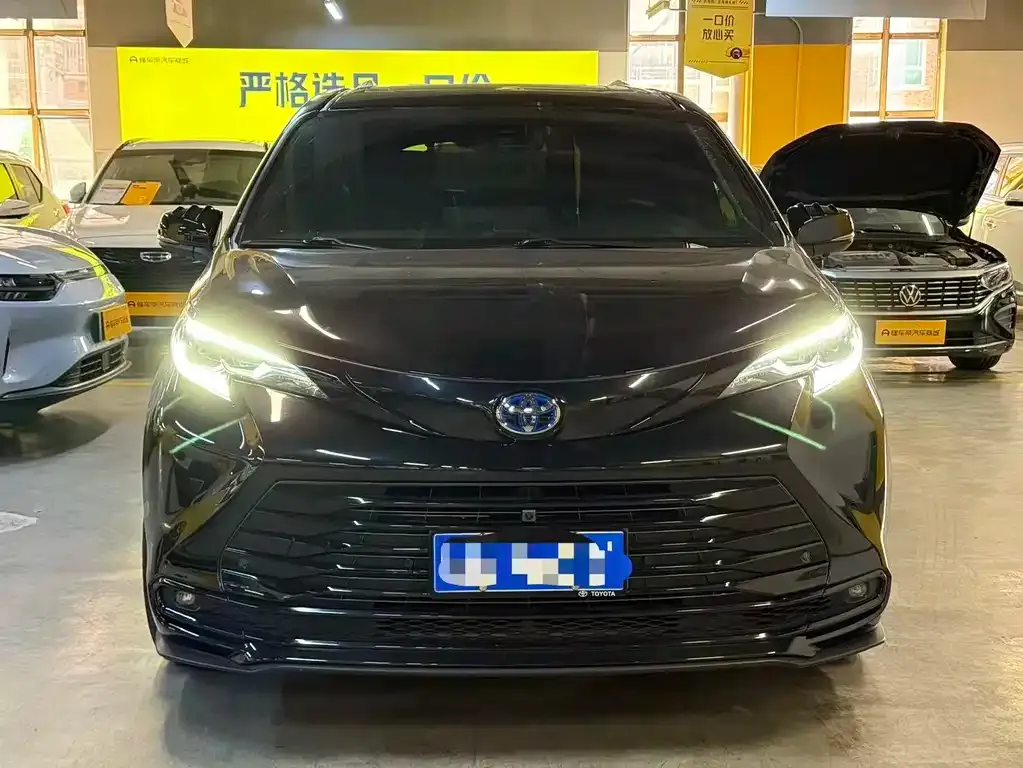 Toyota Sienna 2022 из CN, фото 7