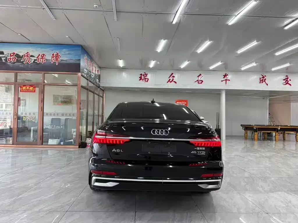 Audi A6L 2023 из CN, фото 8