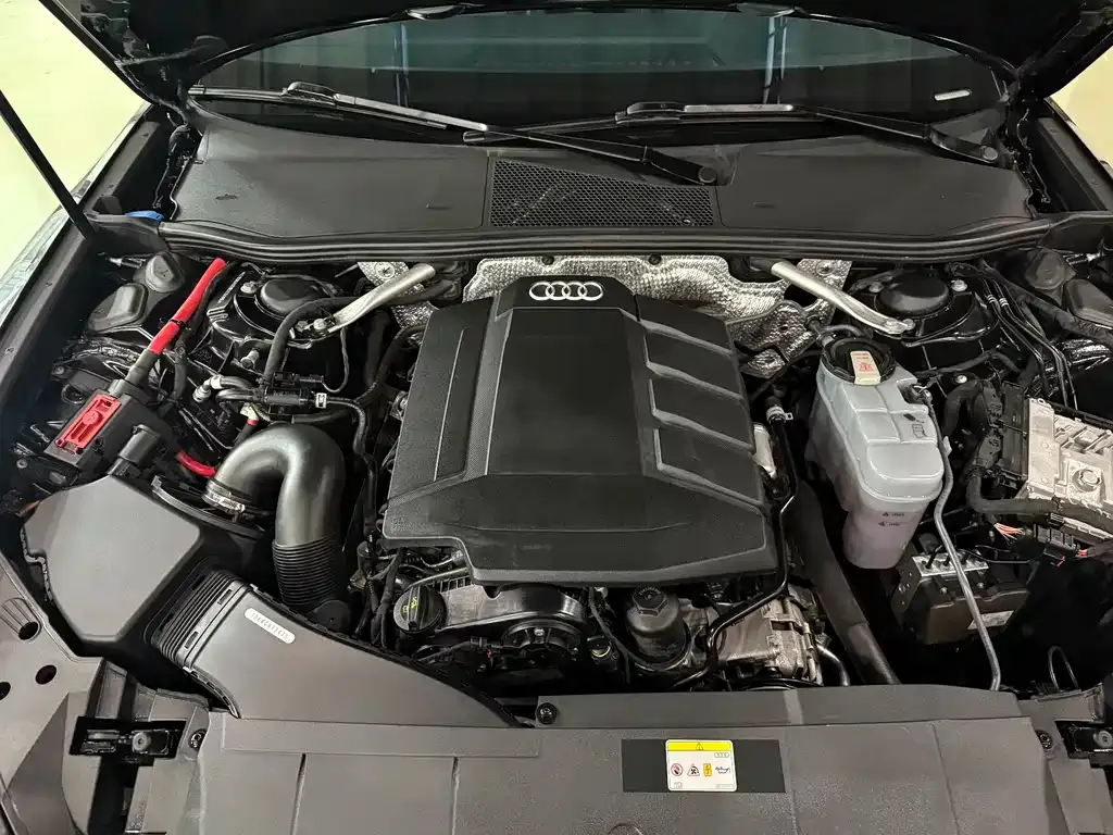 Audi A6L 2022 из CN, фото 10