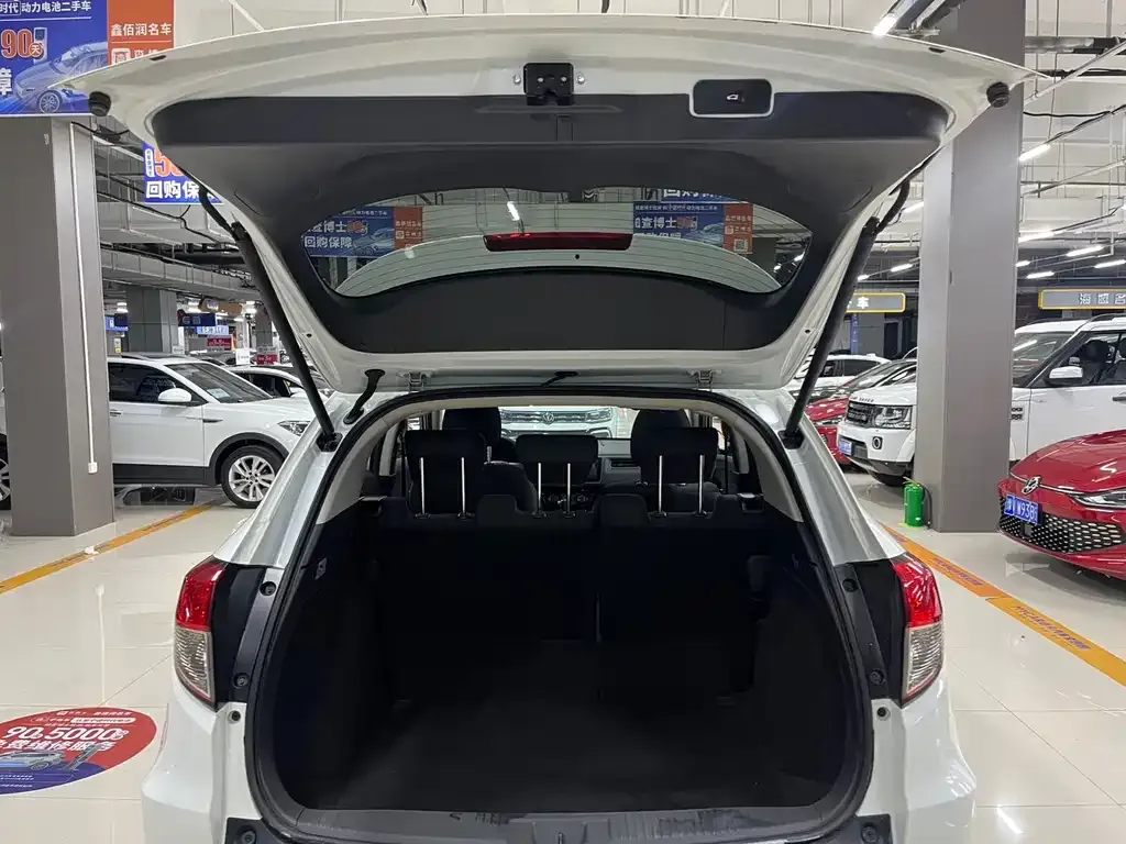 Honda Vezel 2022 из CN, фото 8