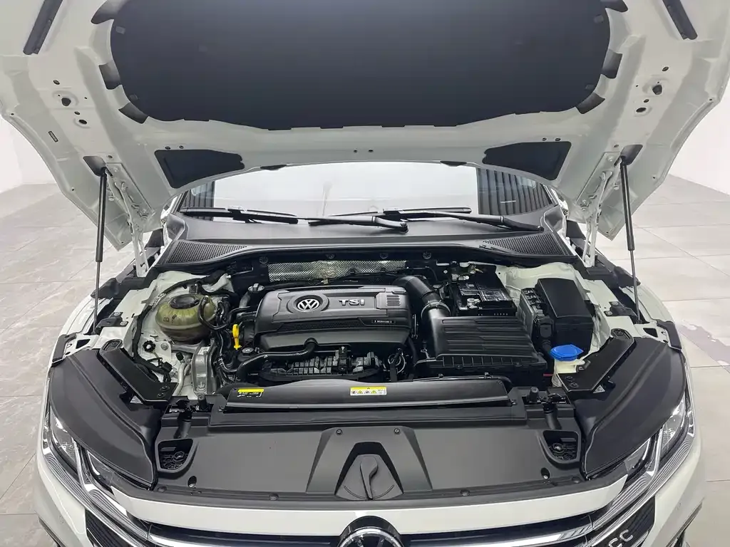 Volkswagen CC 2022 из CN, фото 10