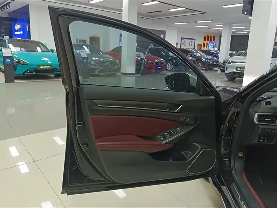 Honda Inspire 2022 из CN, фото 6