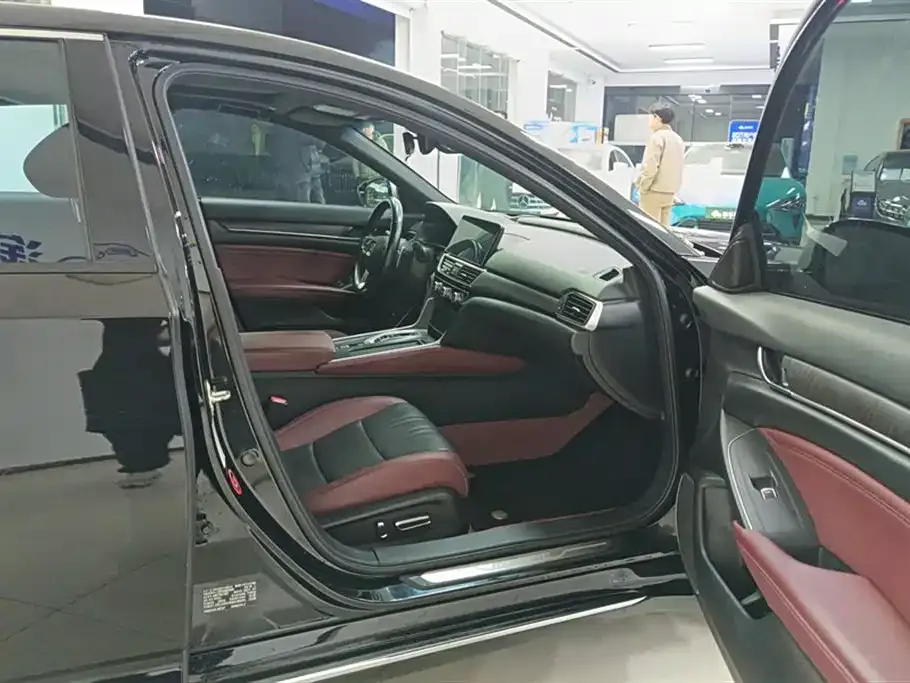 Honda Inspire 2022 из CN, фото 8