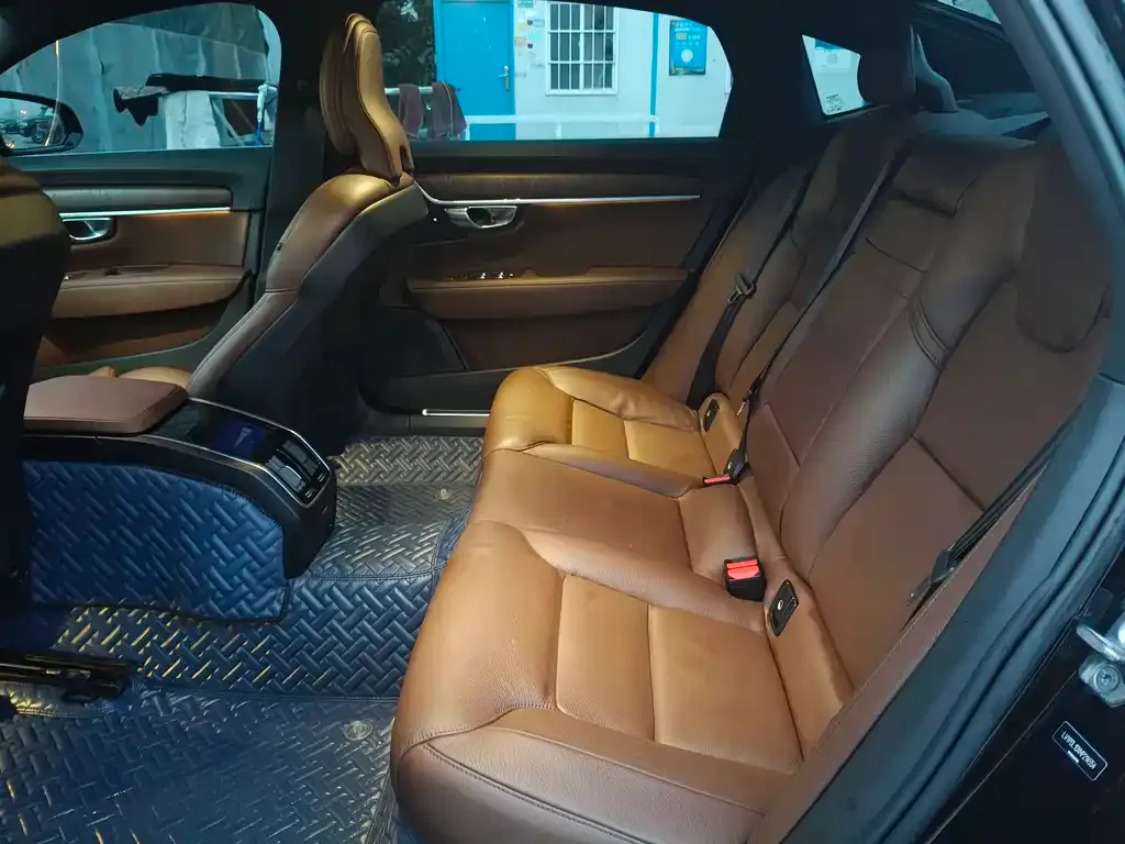 Volvo S90 2021 из CN, фото 9