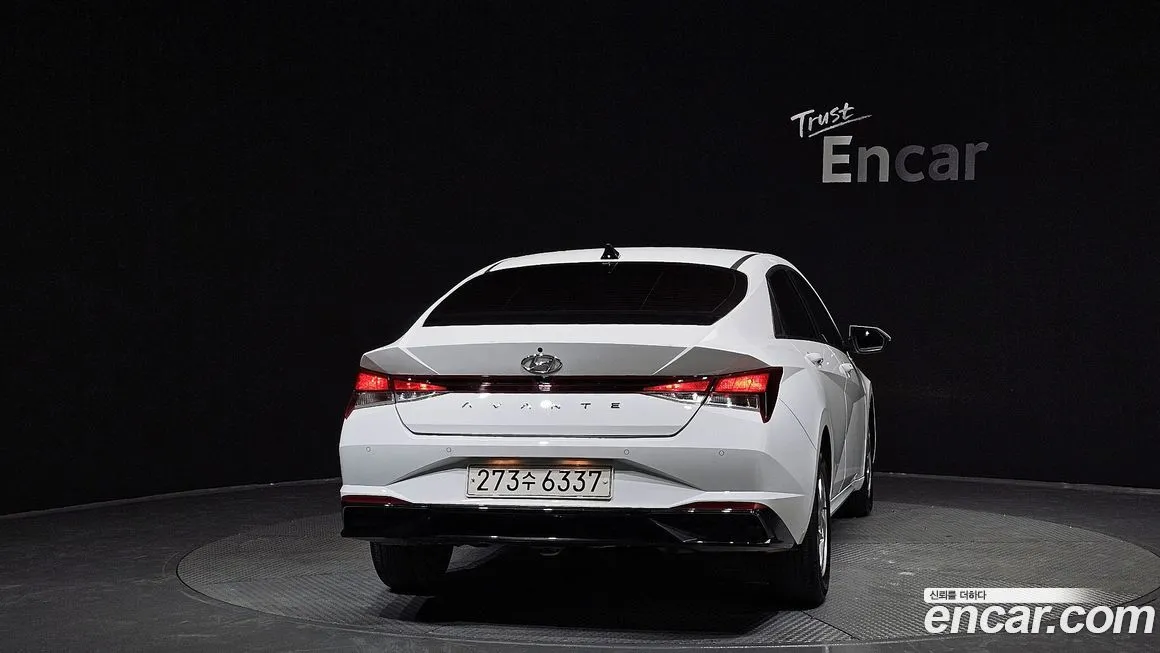 Hyundai AVANTE 2022 из KR, фото 3