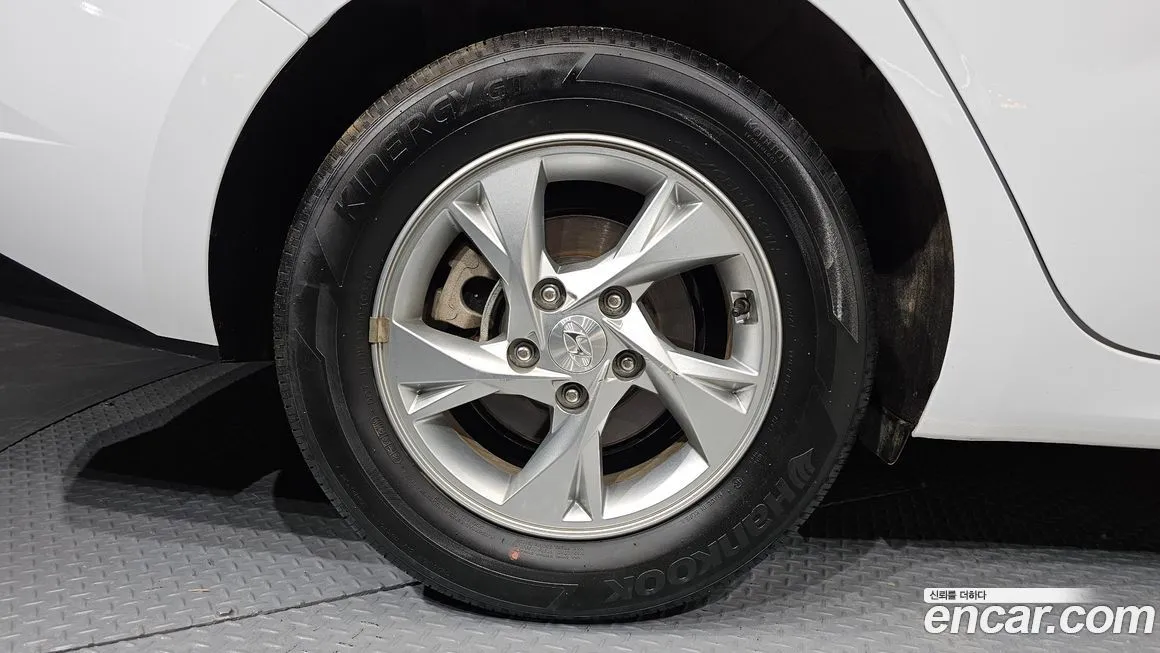 Hyundai AVANTE 2022 из KR, фото 6