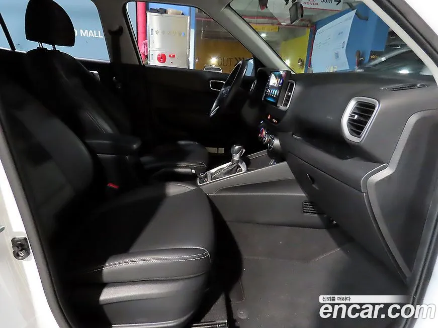 Hyundai Venue 2022 из KR, фото 2