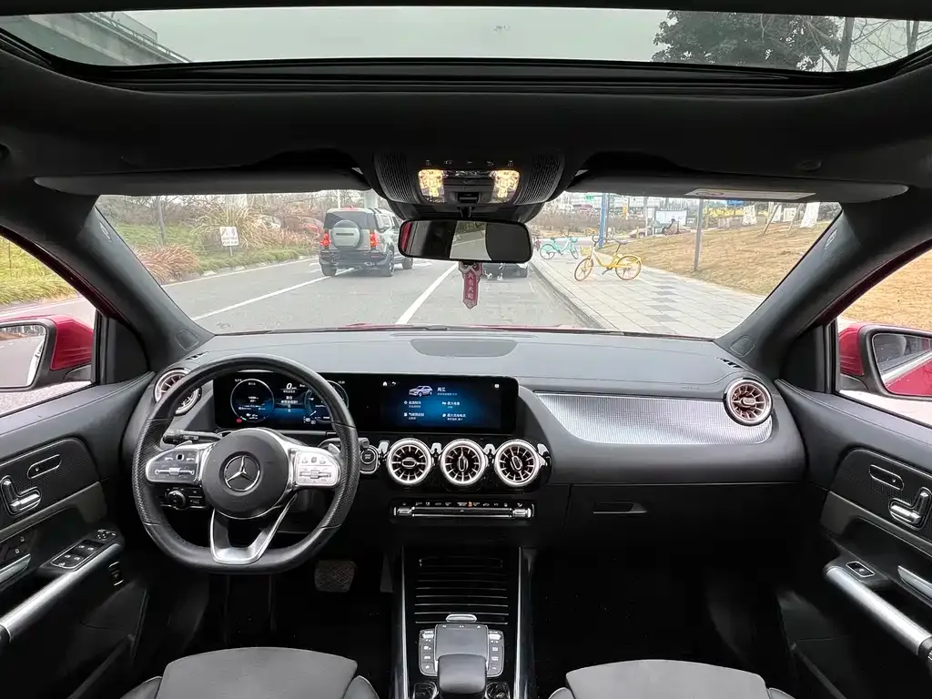 Mercedes-Benz EQA 2022 из CN, фото 2