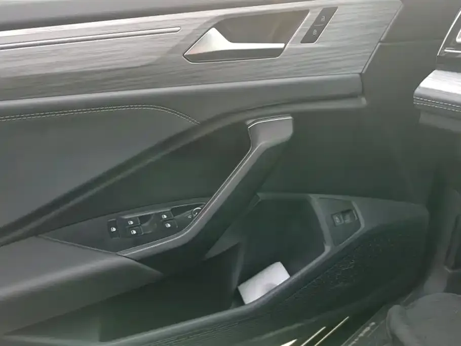 Volkswagen Sagitar 2024 из CN, фото 2