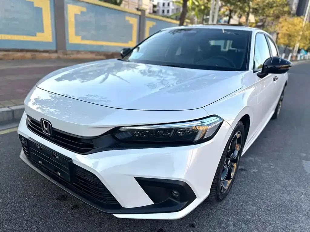Honda Civic — фото 1