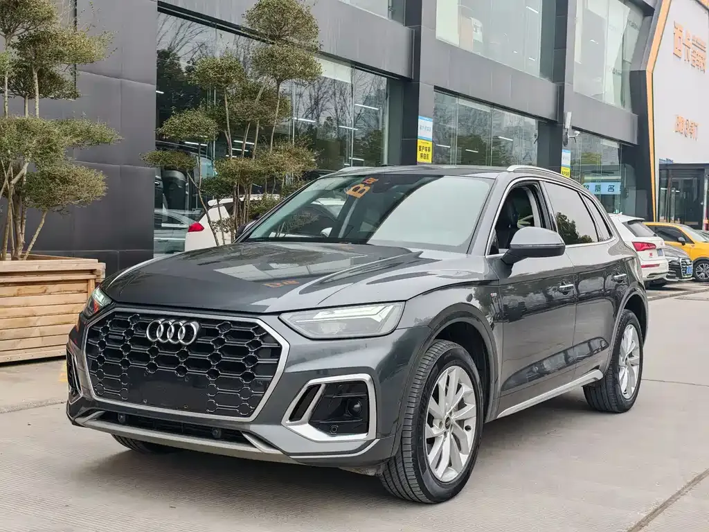 Audi Q5L 2022 из CN, фото 1
