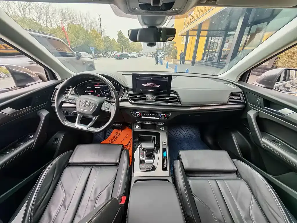 Audi Q5L 2022 из CN, фото 8