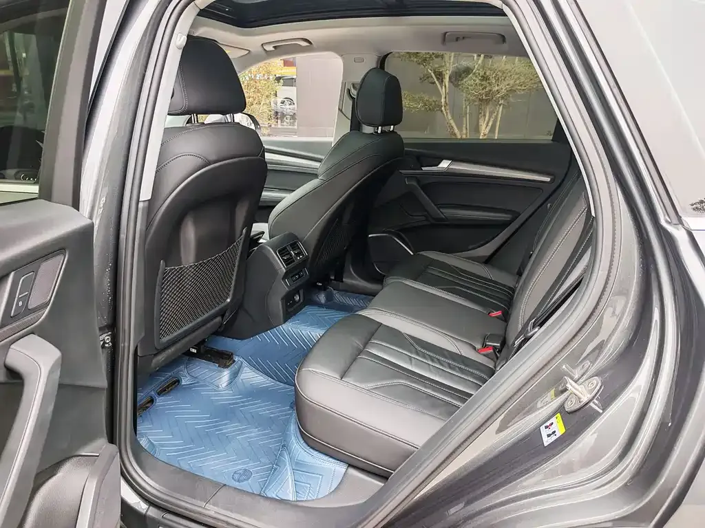 Audi Q5L 2022 из CN, фото 3