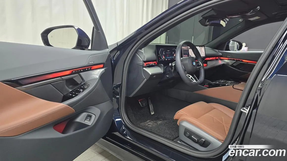 BMW 5-Series 2025 из KR, фото 8
