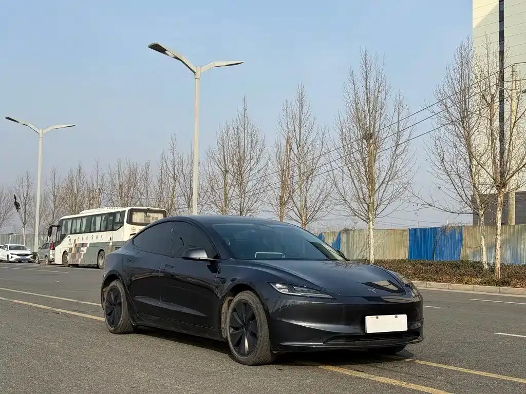 Tesla Model 3 2024 из CN, фото 10