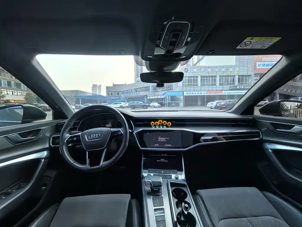 Audi A6L 2021 из CN, фото 3
