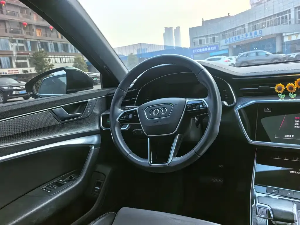 Audi A6L 2021 из CN, фото 6