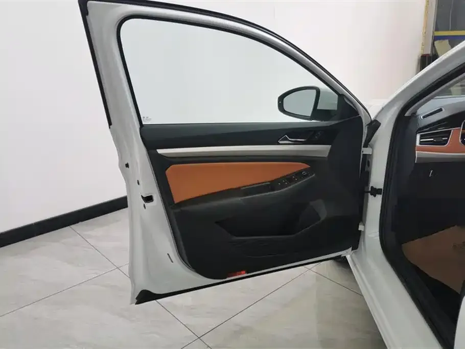 Volkswagen Bora 2024 из CN, фото 4